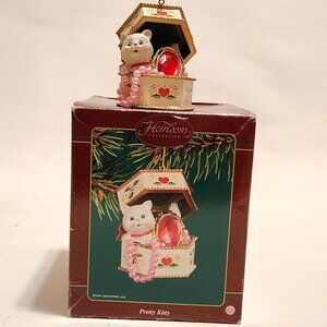 ADORABLE CARLTON CARDS Pretty Kitty Christmas Ornament Third in a Series 2003